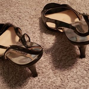 Michael kors kitten heels size 9
